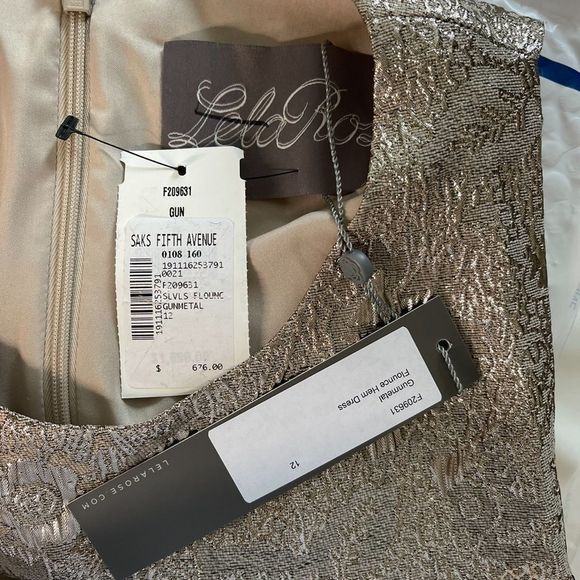 NWT LELA ROSE
Gathered metallic cloqué mini dress - Picture 6 of 6